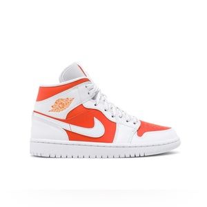 I’m selling my Citrus Jordan 1 Mids